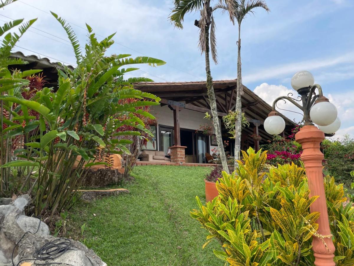 Finca Hotel Villa Camila Копакабана Экстерьер фото